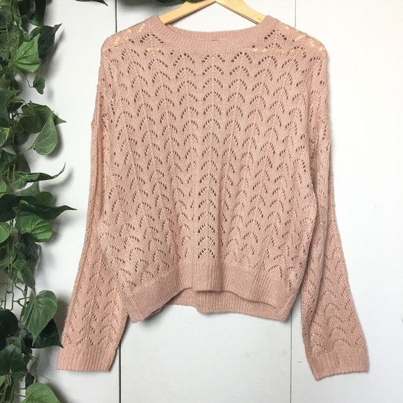 Sweaters - Vintage Style Scalloped Knit Sweater